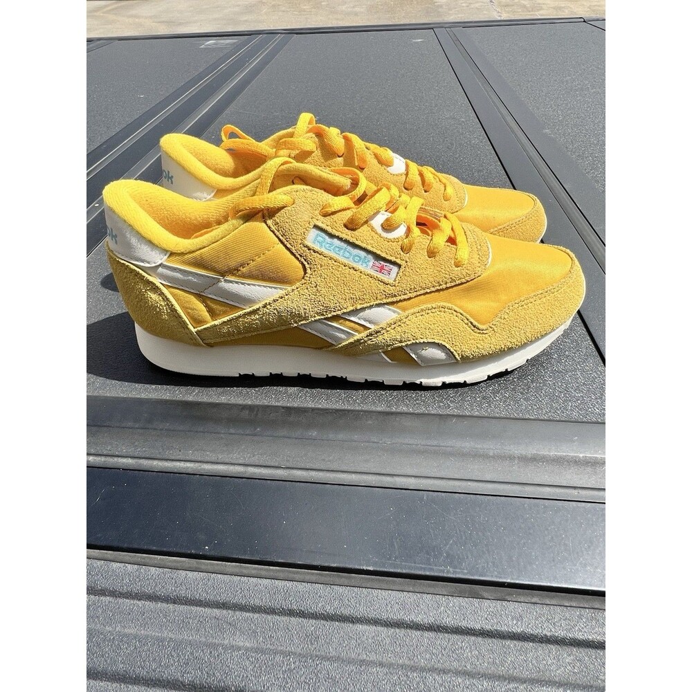Reebok Classic Nylon SP Womens Size 9 Yellow Athletic Running Shoes Sneakers